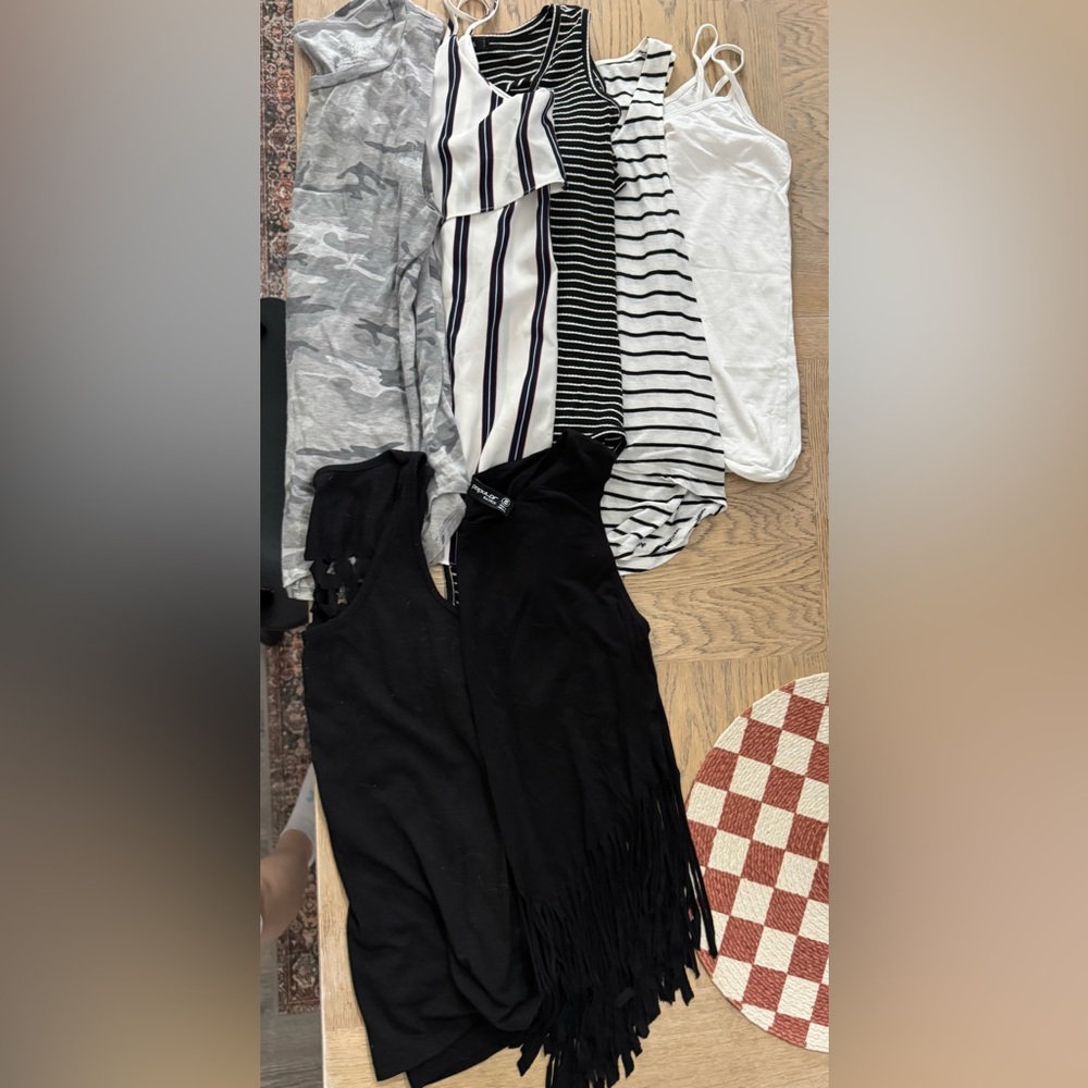 Bundle of Women's Tops
